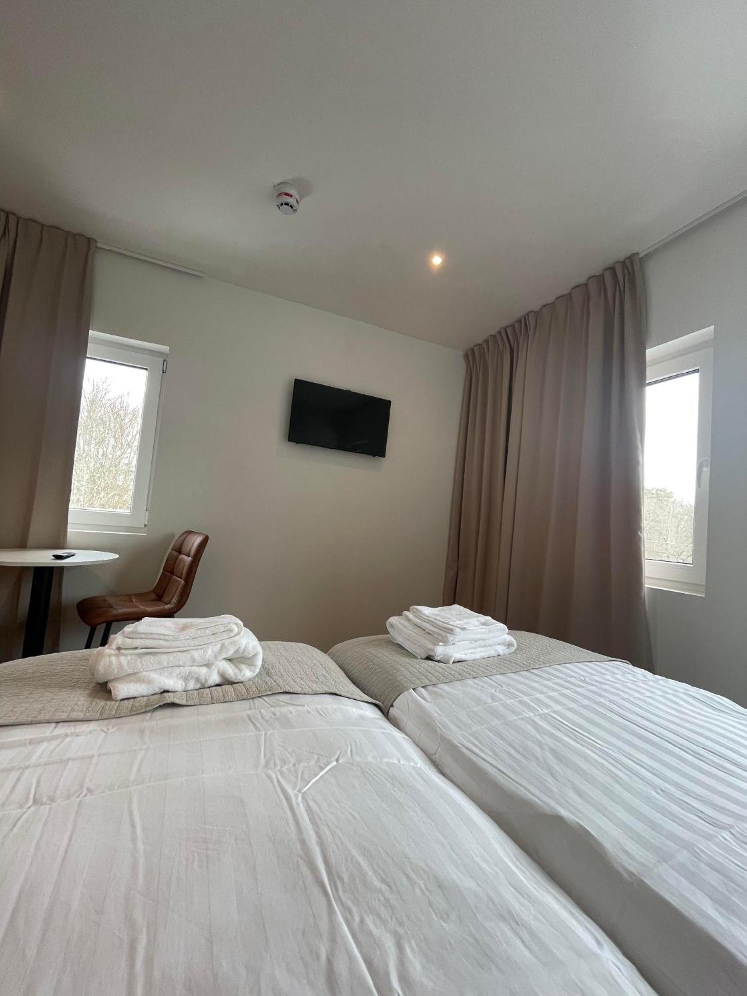 Edsviken Hotell Ab Sollentuna Esterno foto